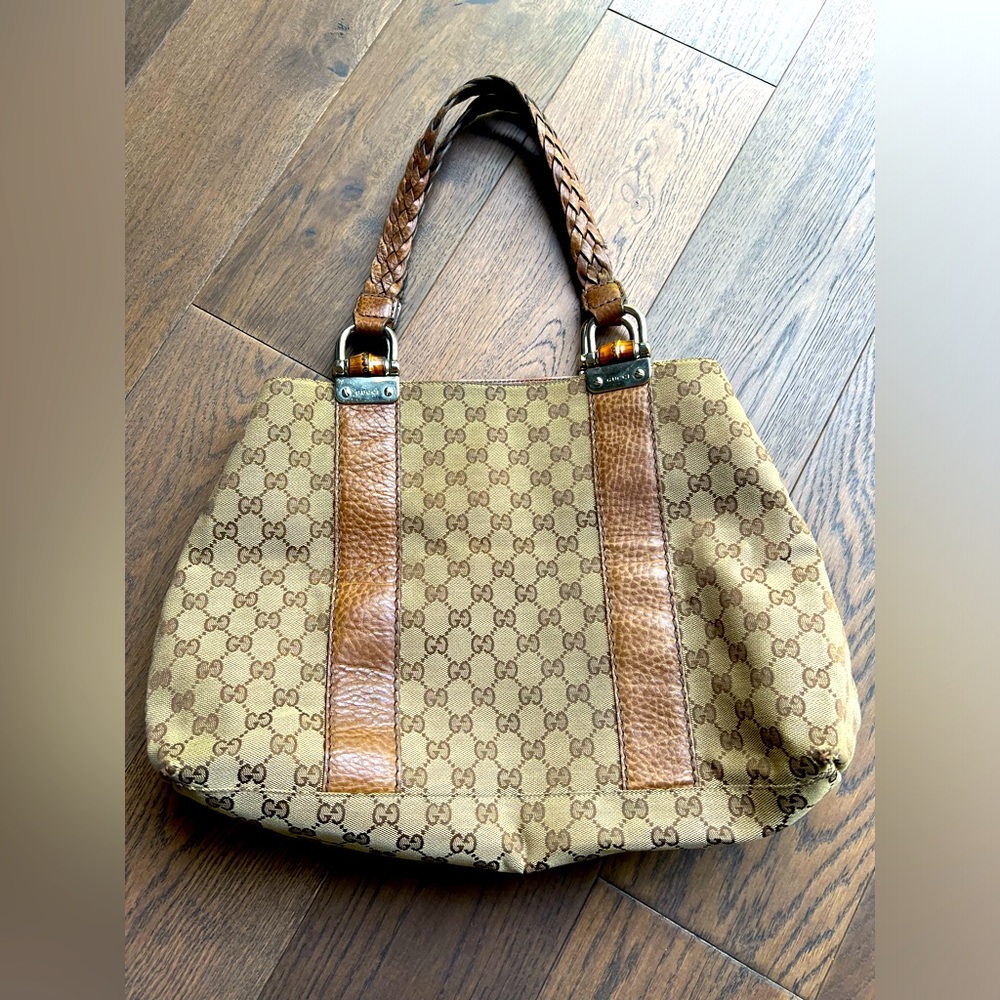 Authentic rare Gucci bamboo shoulder bag